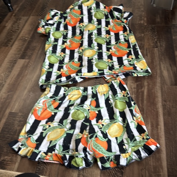 Chelsea peers PJ short set - Picture 2 of 3